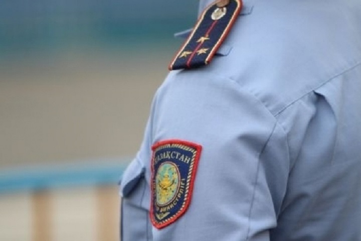 Сбившего пешехода полицейского уволили в Уральске