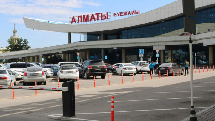 Аэропорт Алматы продолжает работу в штатном режиме