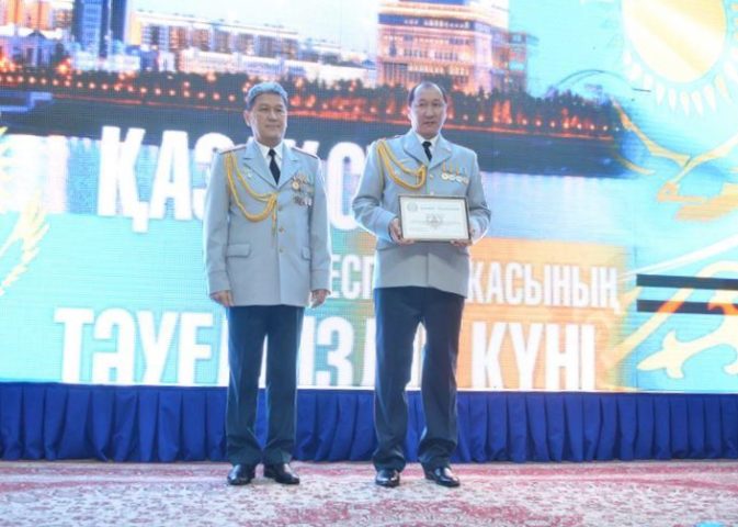 Полицейских поощрили в Туркестанской области
