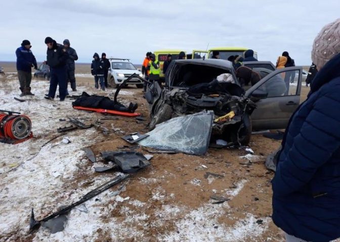 ДТП в Атырауской области: двое погибли, шестеро пострадали