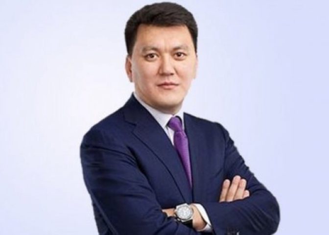 Советник Токаева прокомментировал слова Олжаса Сулейменова о переименовании Алматы