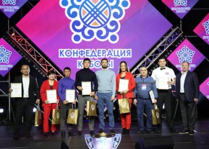 Лучших боксеров страны наградили в Алматы