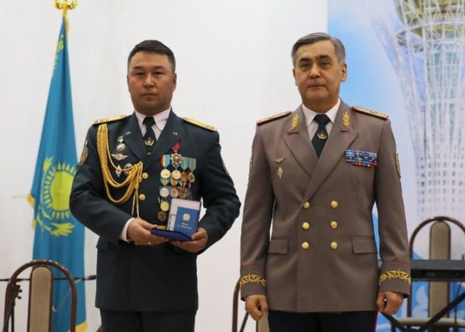 Государственные награды вручили военнослужащим