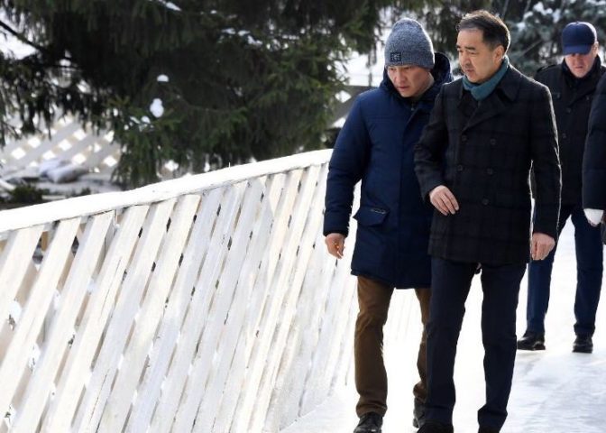 Бакытжан Сагинтаев проверил подготовку катков Алматы