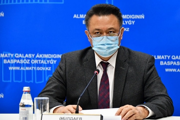 Тлеухан Абилдаев самоизолировался в своем кабинете