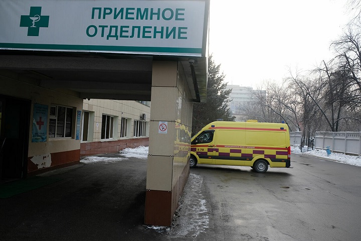 В Алматы локализовали зону очага COVID-19 в ЦГКБ