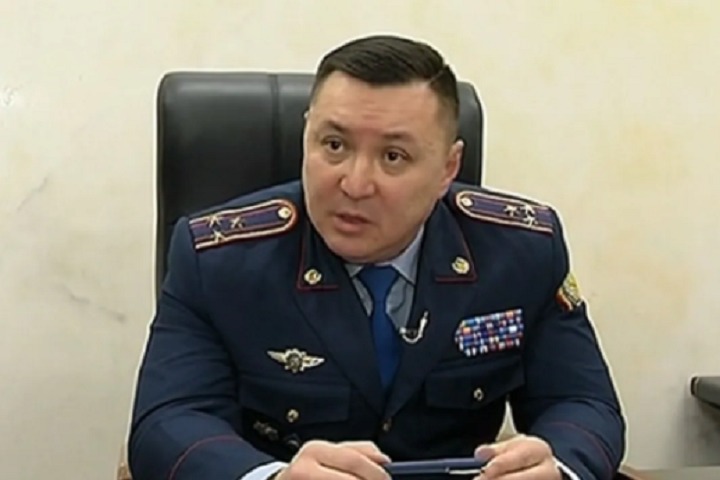 В Алматы главу криминальной полиции освободили от должности из-за элитного кортежа