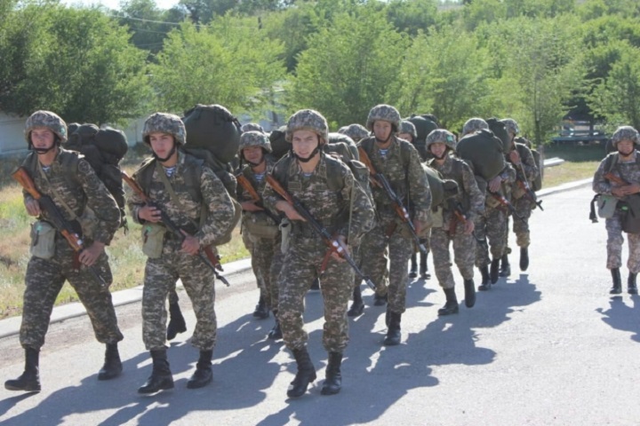 Спецсборы могут продлиться до трех месяцев в Казахстане