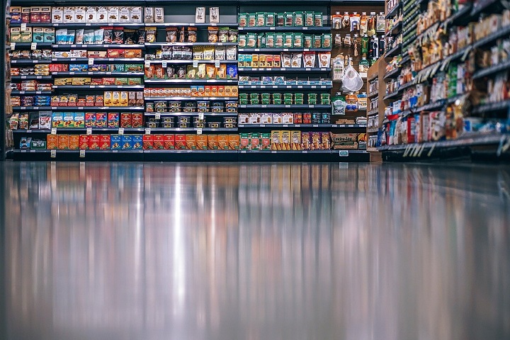 В Казахстане растет производство продуктов питания, но по многим позициям критически зависим от импорта