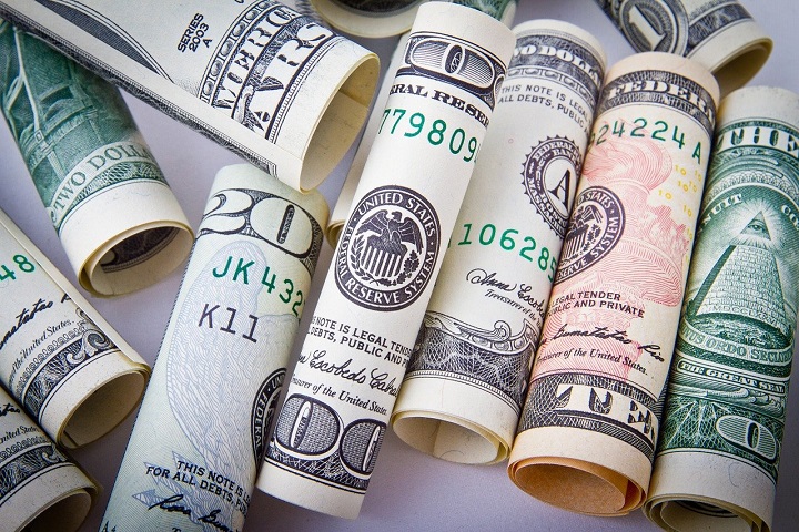 Итоги утренних торгов на KASE: доллар немного подорожал