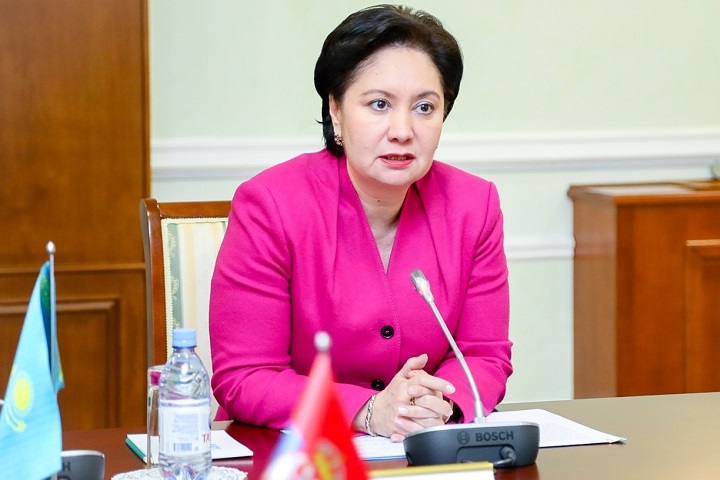 Гульшара Абдыкаликова недовольна отношением чиновников к коронавирусу