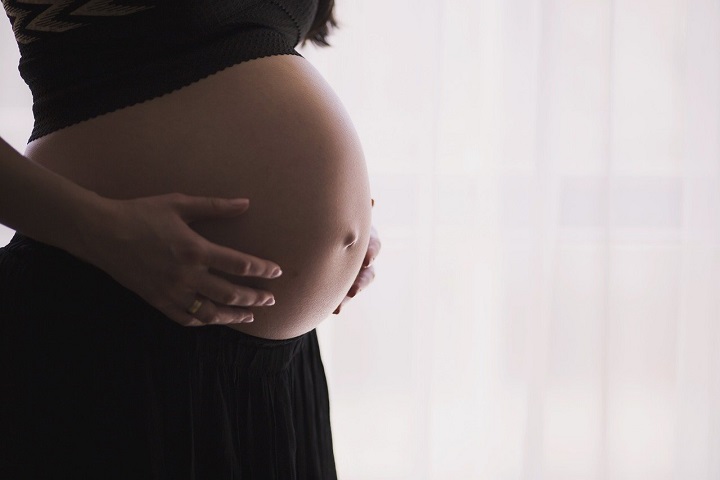 Женщины в декрете смогут получить компенсацию 42 500