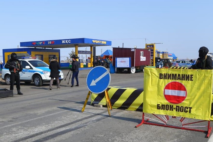 Сотрудника СОБР уволят за попрошайничество на блокпосту