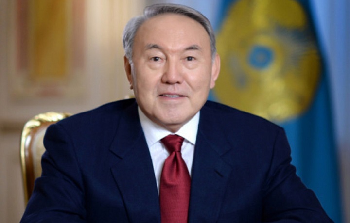 Нурсултан Назарбаев поздравил казахстанцев с праздником Ораза айт