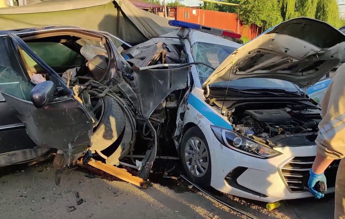 Смертельное ДТП на блокпосту в Алматы: водитель BMW не был полицейским