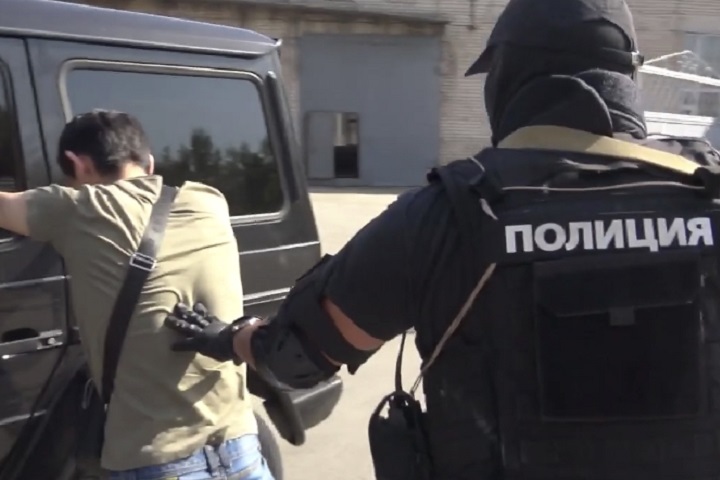 В Павлодаре прошла спецоперация по задержанию группы интернет-мошенников