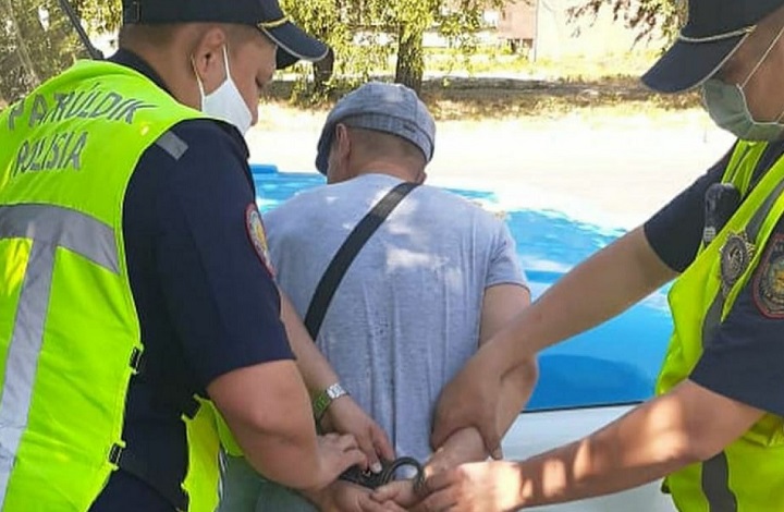 Вооруженное ограбление попало на видео в ВКО