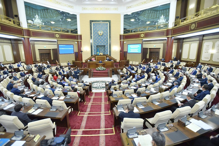 Совместное заседание палат Парламента РК. Optimizm.kz