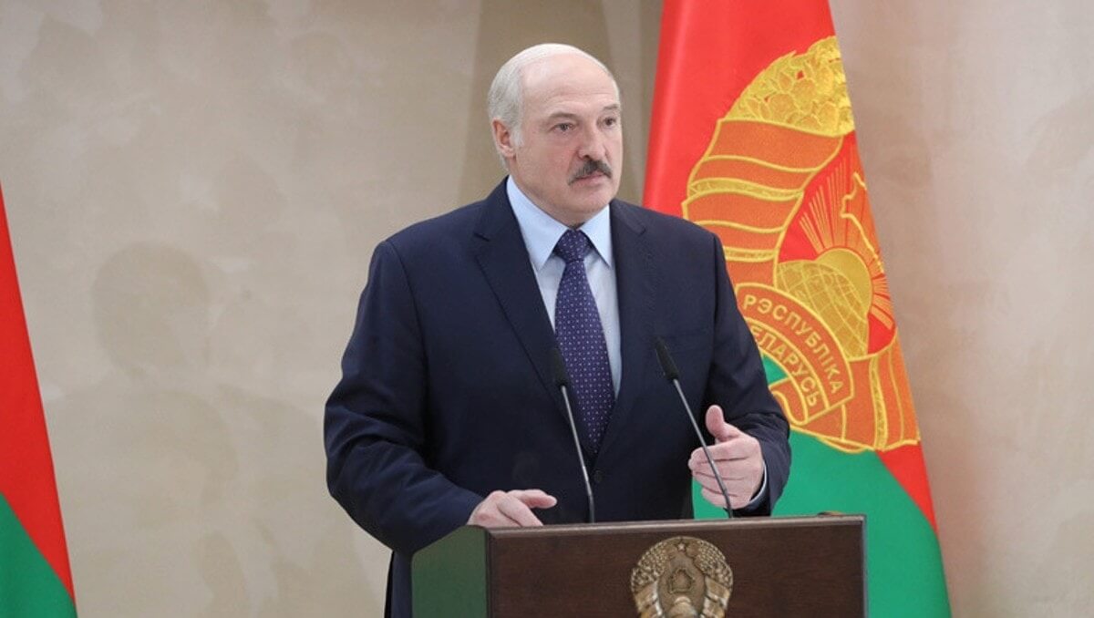 Александр Лукашенко: Мы показали, что Беларусь может справляться с пандемией