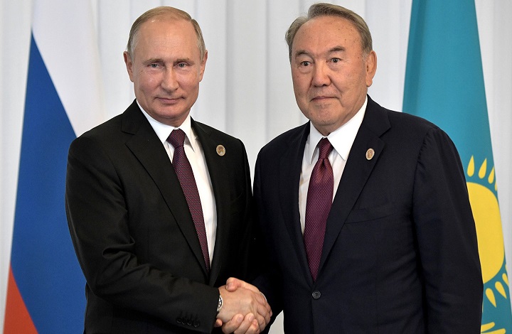 Владимир Путин выразил поддержку Нурсултану Назарбаеву