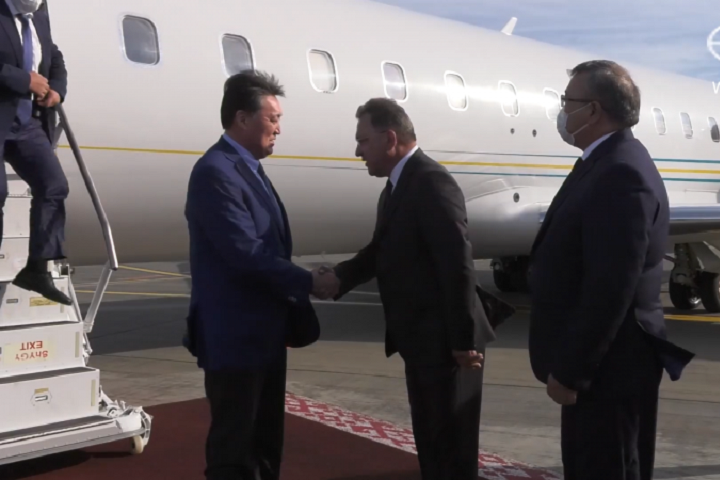 Аскар Мамин прибыл в Беларусь