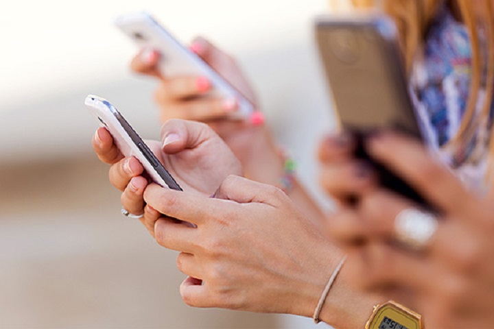 В Алматы с помощью смартфонов отслеживают скопления людей