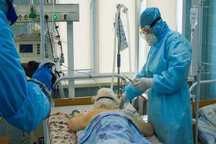 В Казахстане за сутки 30 человек скончались от пневмонии и коронавируса