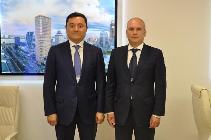 «Армия-2020»: Адильбек Сарсембаев встретился с заместителем Министра промышленности и торговли РФ Олегом Рязанцевым