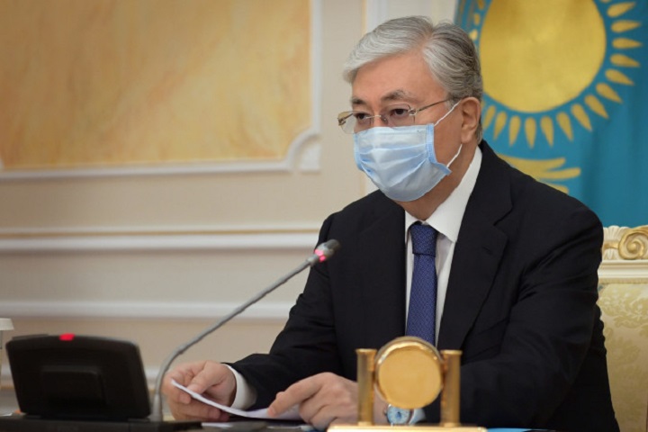 Запретить условно-досрочное освобождение для коррупционеров поручил Токаев