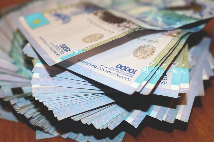 Cколько получает аким Костаная