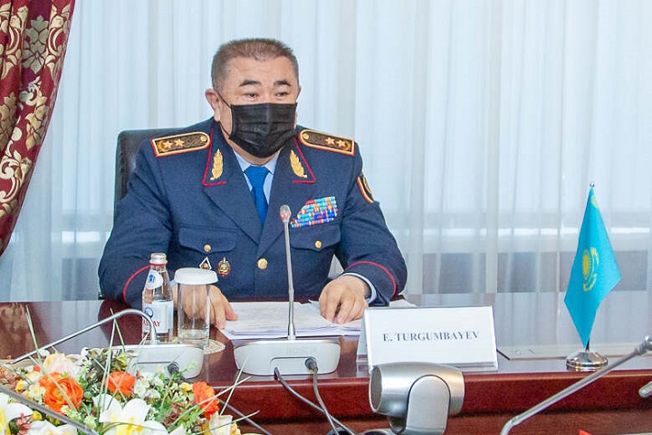 Казахстанских полицейских буду обучать коммуникативным навыкам