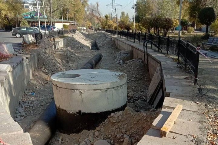 «В колодец будут сливать свои отходы». Общество экологов Алматы требует отменить засыпку русла реки Малая Алматинка