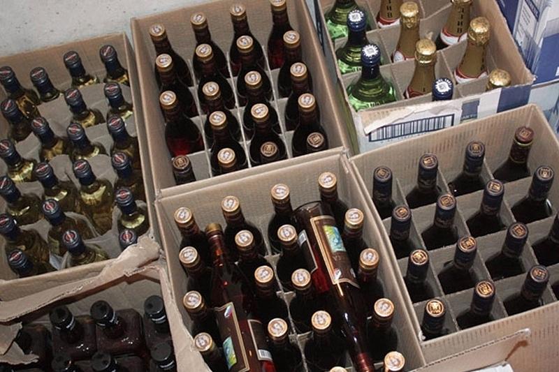 В Казахстан незаконно везли более 19 тыс. литров алкогольной продукции
