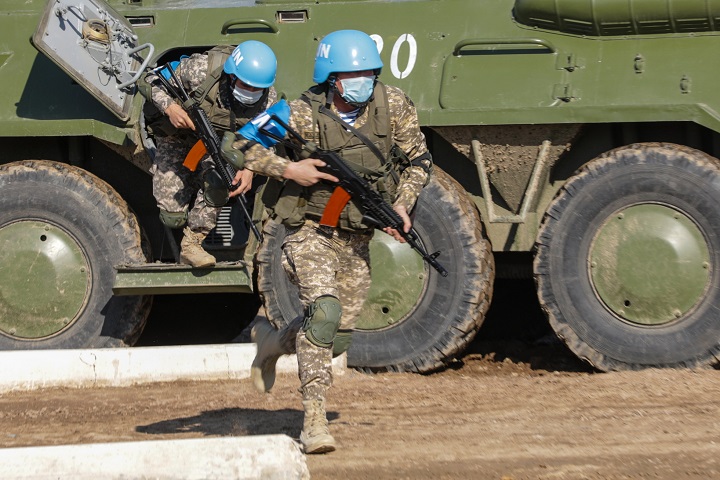 Военные. Optimism.kz