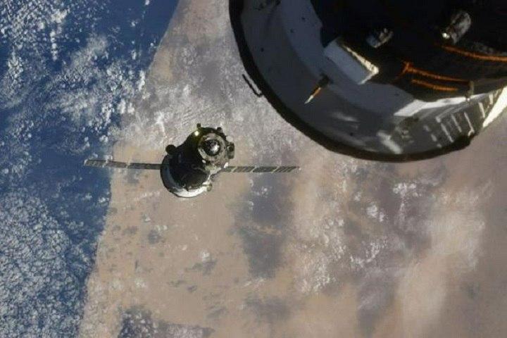 «Поставили рекорд». «Союз МС-17» успешно пристыковался к МКС