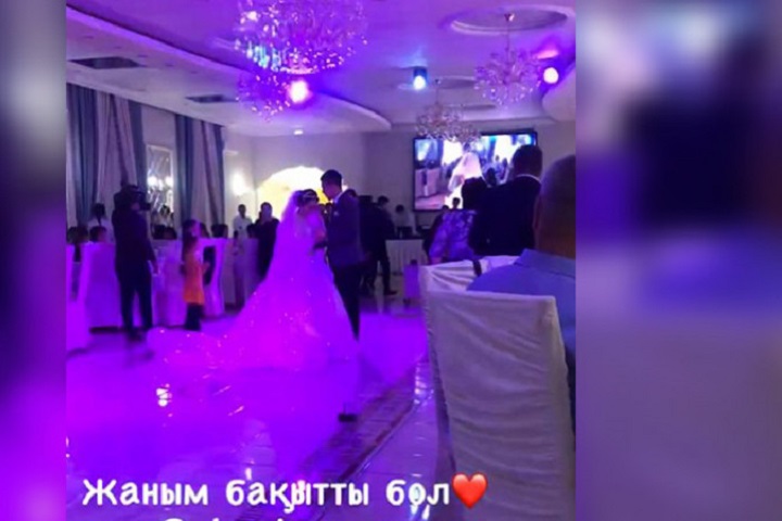 В Уральске аким сельского округа устроил пышную свадьбу сыну