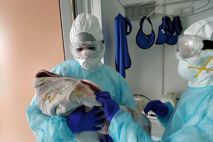 В Шымкенте женщина с коронавирусом родила здорового малыша