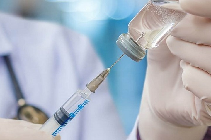 В Казахстане не будут лишать родительских прав за отказ от прививок