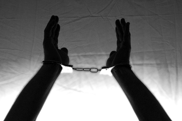 В Кентау задержали подозреваемого в нападении на участкового инспектора