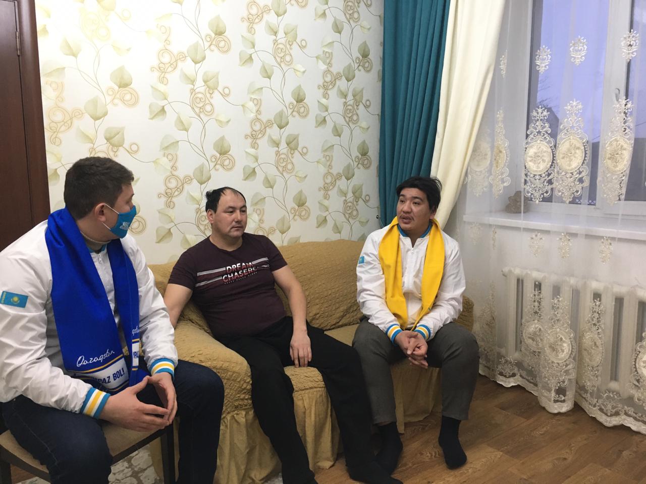 «Nur Otan» партиясы үміткерлері Бұлдырты ауылының тұрғындарымен канвассинг кездесу өткізді