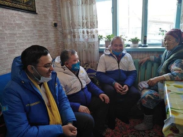 КАНДИДАТТАР ҚАРИЯНЫҢ БАТАСЫН АЛДЫ