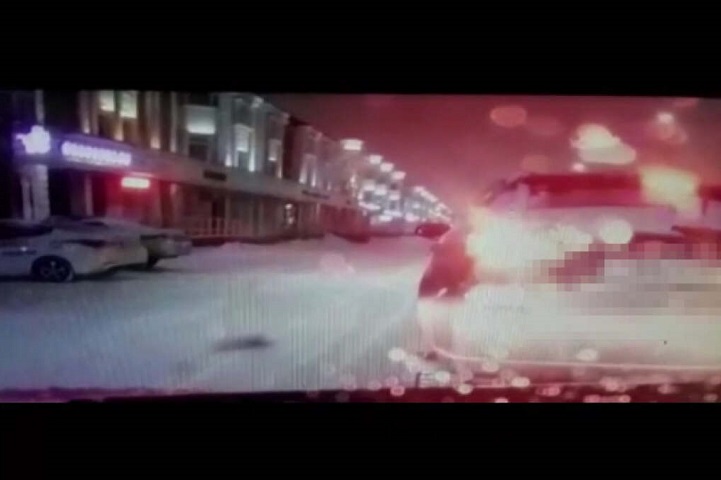 О неадекватном водителе сообщили очевидцы в полицию Нур-Султана