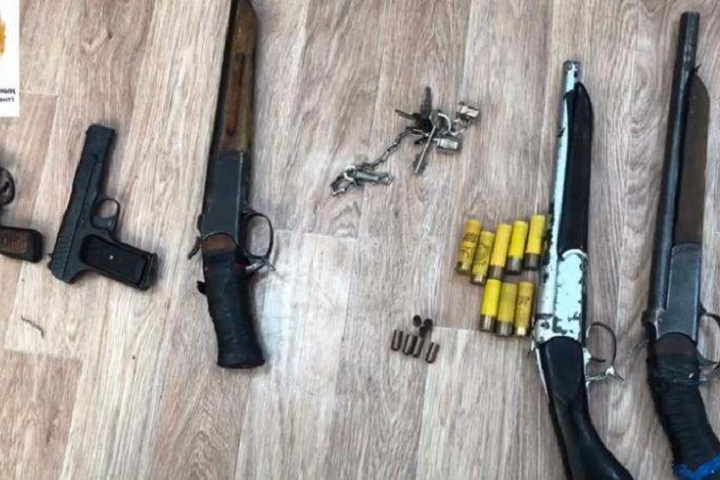 В Актау полицейские обезвредили вооруженную группу