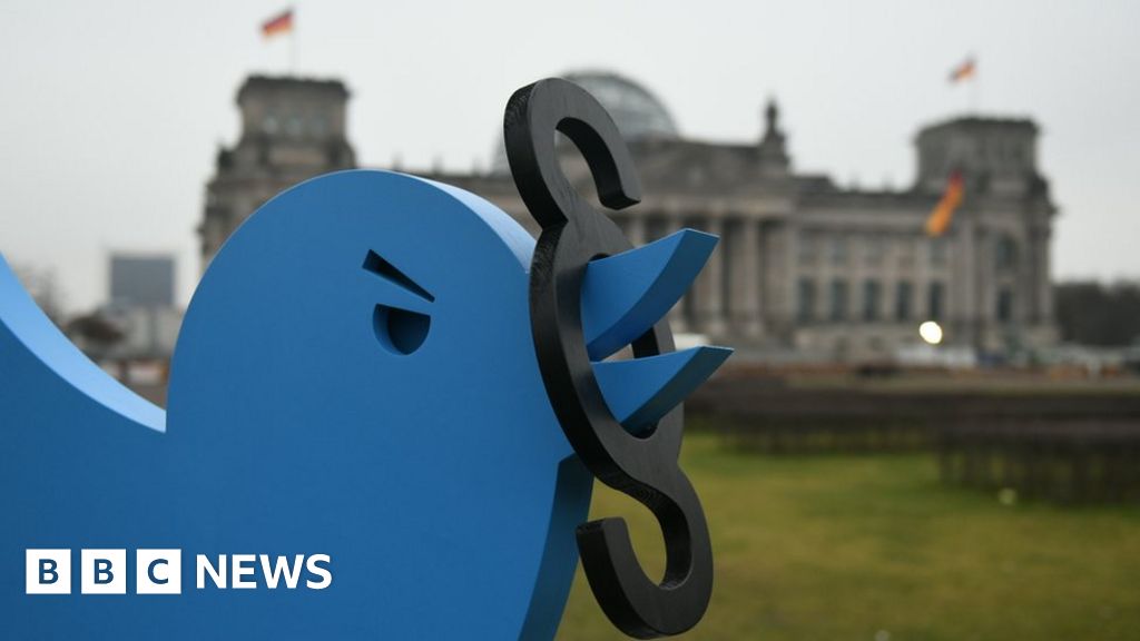 На Twitter подали в суд из-за антисемитских постов, оставленных в сети