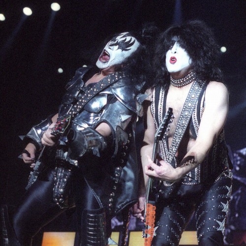 У KISS есть музыкальное хранилище, полное материалов для новых релизов Off The Soundboard — Fil