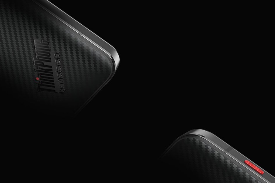 Motorola дразнит ThinkPhone перед запуском CES, у него есть красная кнопка!