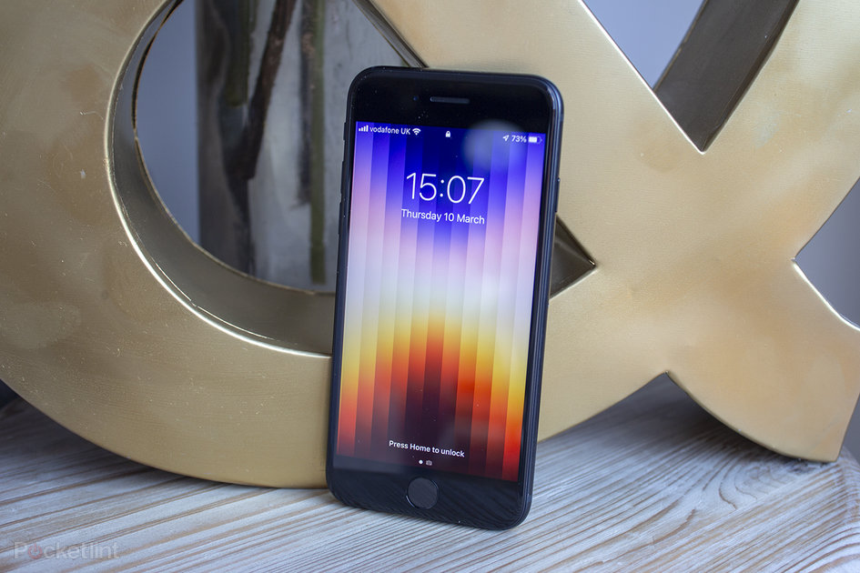 Apple iPhone SE отменен, по словам аналитика, из-за цепочек поставок