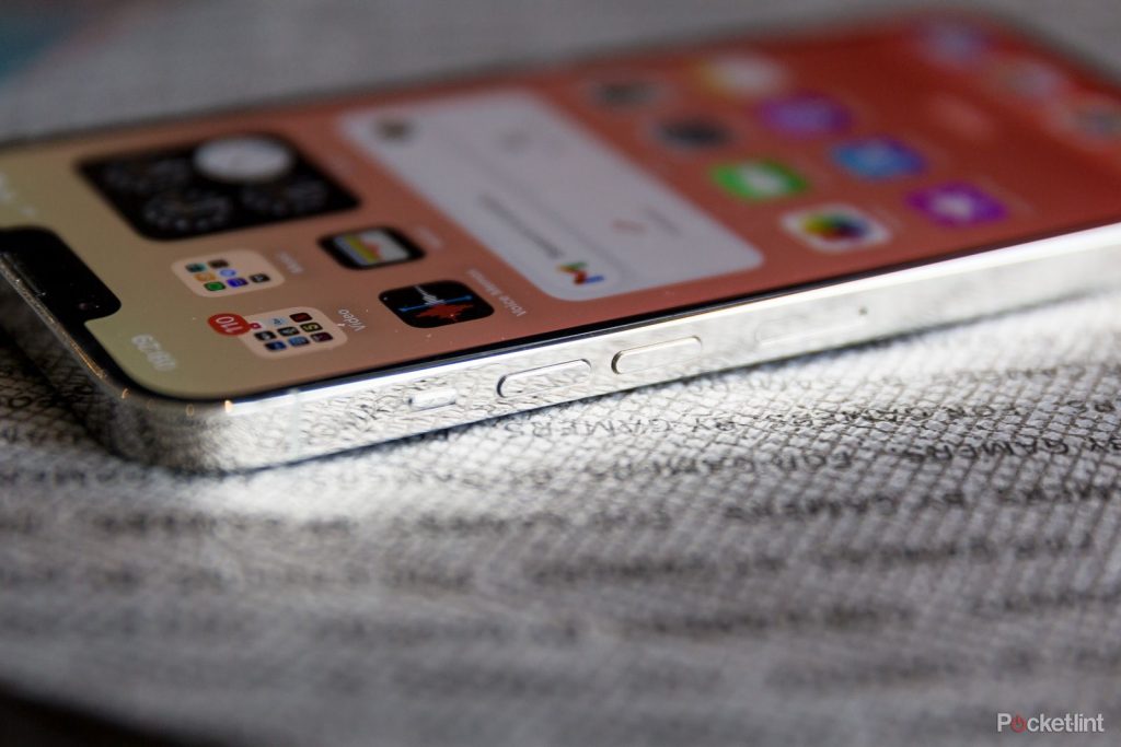 Поддельная утечка iPhone 15 Pro показывает изменения кнопок и многое другое