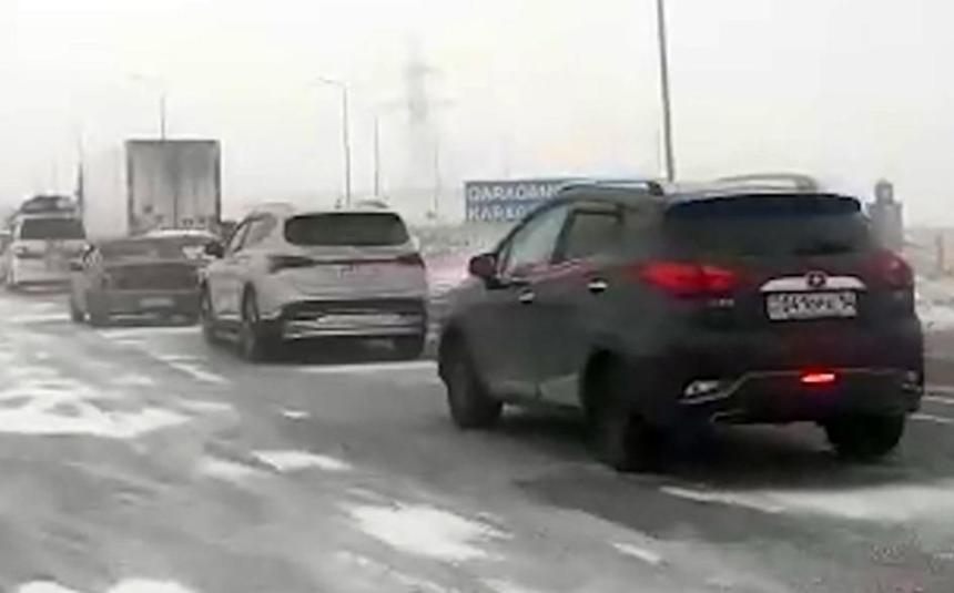 170 авто скопилось на трассе под Экибастузом из-за непогоды — Financial Times