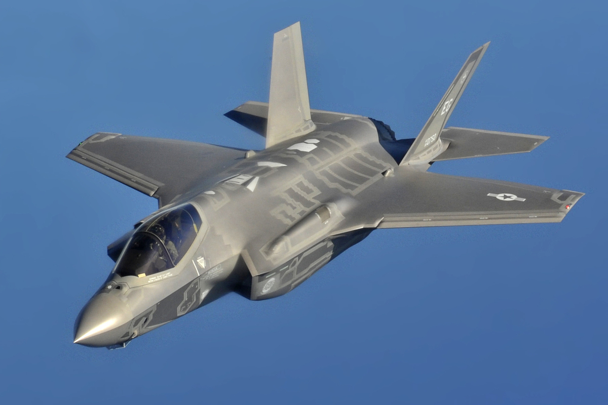 Нидерланды направят патрулировать небо над Польшей 8 истребителей F-35 — Financial Times